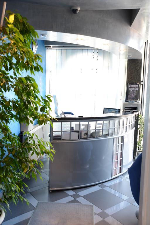 Hotel Zeneva Κραγκούγιεβατς Εξωτερικό φωτογραφία